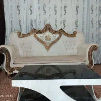 مبل ۵نفره ب همراه میزعسلی