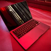 Mackbook pro m2 در حد نو