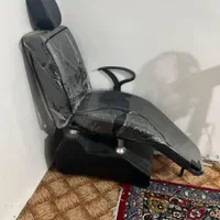 صندلی میکاپ خیلی نوو استفاده نشده|آرایشگاه و سالن‌های زیبایی|مشهد, جانباز|دیوار