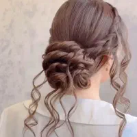 خدمات آرایش و زیبایی وبهداشتی