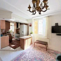 ۵۲متر سرتاسر پنجره نورگیر (تاپ لوکیشن)