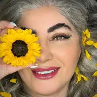 خدمات و آموزش اکستنشن مژه و آموزش کاشت ناخن|خدمات آرایشگری و زیبایی|اصفهان, خانه اصفهان|دیوار