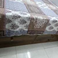 تخت و میز آرایش|تخت و سرویس خواب|آمل, |دیوار