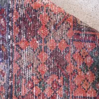 یک جفت کناره گوشتدار .و یک جفت قالیچه کهنه|فرش|تهران, سنگلج (شاپور)|دیوار