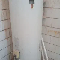 آبگرمکن مخزنی سالم بدون پوسیدگی