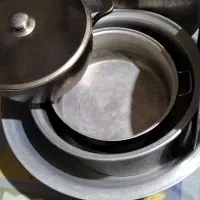 1 عدد لگن و 3عدد قابلمه دست دو