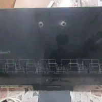 هود اشپزخانه در حد نو و سینک ظرفشویی دوقلو استیل