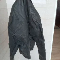 کاپشن اصل چرمی طبیعی مشکی درحد نو|لباس|زنجان, |دیوار