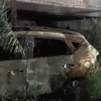 خودرو کاملا تو پارکینگ سوخته