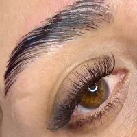 لیفت مژه و ابرو با مواد مای لمینیشن