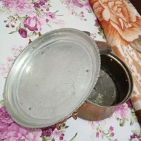 قابلمه و سینی گرد پایه دار مسی