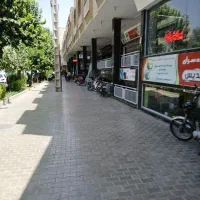 مغازه سی متری بر اصلی