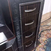 میز آرایش نو ۶ کشو با ۱ پاتختی و صندلی کاملاً نو