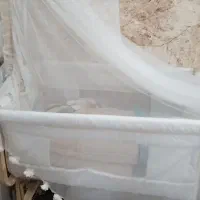 گهواره کنار تخت مادر نونو اصلا استفاده نشده
