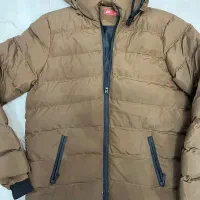 تعدادی کاپشن و بامبر جکت و سویشرت کاملا نو|لباس|رشت, آزادگان|دیوار