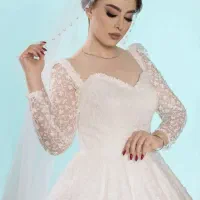 فروش لباس عروس  به علت جمع آوری مزون