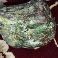 سنگ آهن زیبا، ذغال سنگ اما احتمال باحالی باشه