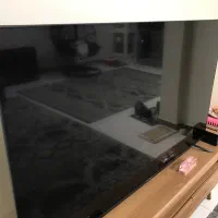 تلوزیون ۶۵ اینچ