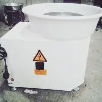 چرخ و ملزومات سفالگری