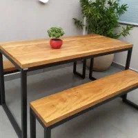 میز چوبی جدید