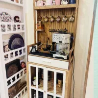 کافی بار شیک و مدرن