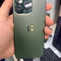 13 پرو سبز
