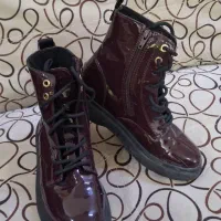 کفش دخترانه در حد آک