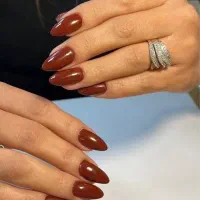 ترمیم ناخن با لاکژل ۲۵۰ تومن