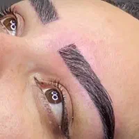 کاشت ابرو دائمی (تخفیف ویژه به مناسبت روز مادر)