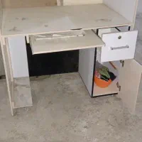 میز تحریر در حد