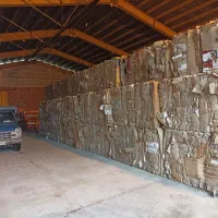 استخدام نیروی کار خانم در کارگاه پرس کارتن