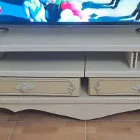 میزتلوزیون وامکان بزرگ کوچیک شدن وتغییر حالت داره|میز تلویزیون|رشت, معلم|دیوار