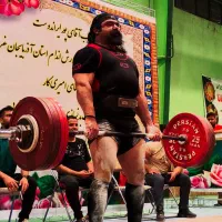 استخدام کمک مربی و نظافتچی(سالن دار)باشگاه بدنسازی
