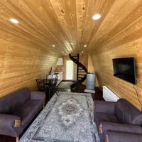 کلبه چوبی سوئیسی جنگلی نمک آبرود|اجارهٔ کوتاه‌مدت ویلا و باغ|چالوس, |دیوار