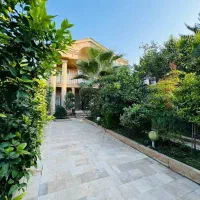 فروش کاخ ویلای سرسبز مشجر فقط پول زمین بده