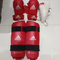 دستکش و زانو بند بوکس