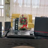 تعدادی باند و اسپیکر دستگاه