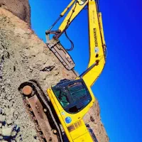 راننده بیل میکانیکی