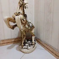 مجسمه اسب