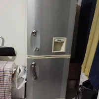 ۱عدد یخچال ومیز تلویزیون و قالیچه جاکفشی