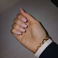 کاشت ناخن با بهترین متریال