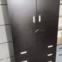 کمد رخت آویز و کتابخانه