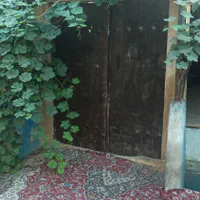 درب چوبی قدیمی