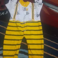 چند دست لباس بچگانه|کفش و لباس بچه|سلماس, |دیوار