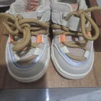 کفش بچه گانه