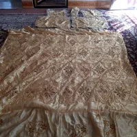 یک عدد رو تختی جنس ساتن   زیبا با تخفیف ویژه