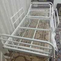 تخت بیمارستانی