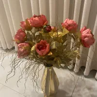 گل و گلدان