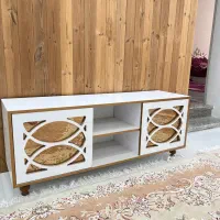 میز تی وی و‌کنسول
