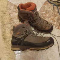 کفش کوهنوردی و زمستونی|کیف، کفش، کمربند|تربت جام, پاسداران|دیوار